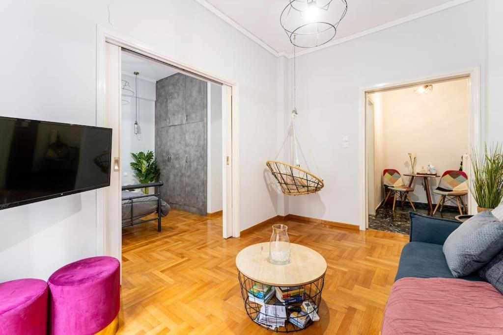 Downtown Cute Apt In The Heart Of Plaka เอเธนส์ ภายนอก รูปภาพ