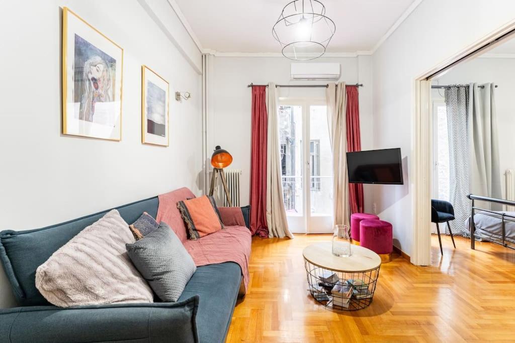 Downtown Cute Apt In The Heart Of Plaka เอเธนส์ ภายนอก รูปภาพ