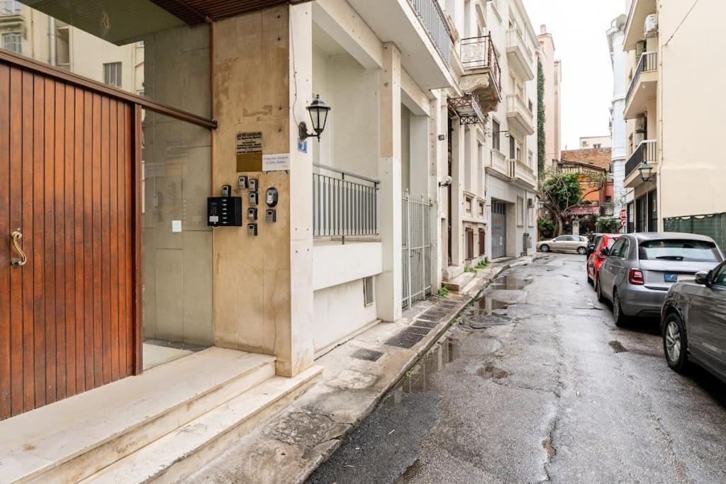Downtown Cute Apt In The Heart Of Plaka เอเธนส์ ภายนอก รูปภาพ