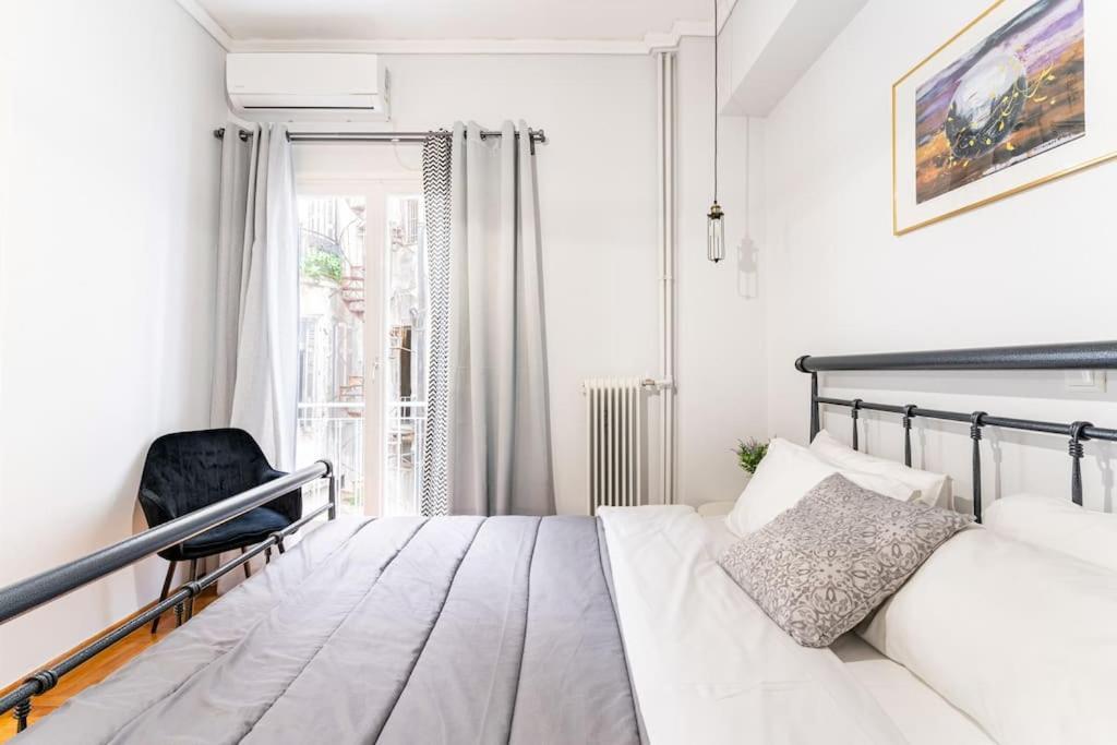 Downtown Cute Apt In The Heart Of Plaka เอเธนส์ ภายนอก รูปภาพ